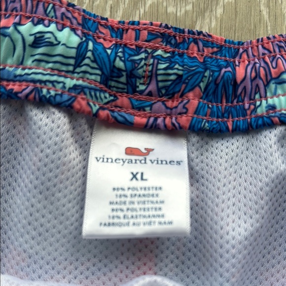 Vineyard Vines Men’s Swim Trunks with Elastic Waistband and Drawstring - Picture 2 of 5